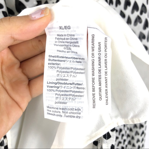 NWT J.Crew Ruffle-trim V-neck blouse Heart Pattern - Picture 8 of 9